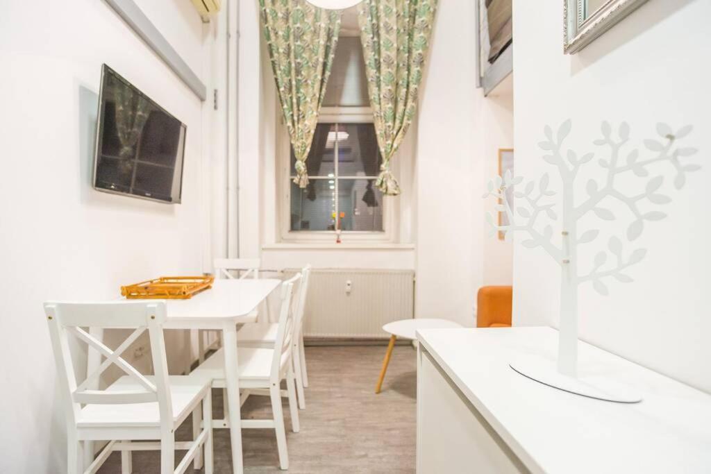 Apartma N'Poznam Tobacna Ljubljana Dış mekan fotoğraf