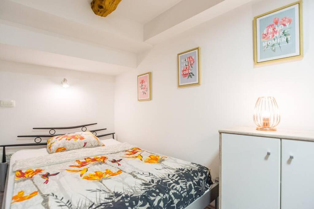 Apartma N'Poznam Tobacna Ljubljana Dış mekan fotoğraf